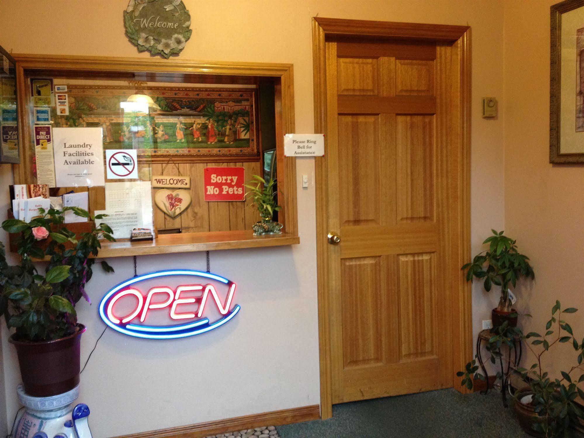Cedar Springs Motel Acton Εξωτερικό φωτογραφία